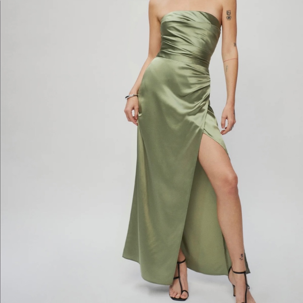 ISO Reformation Barrows dress in artichoke size 0